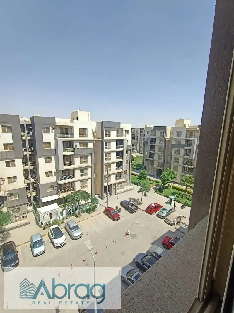Apartment for sale in Janna Compound, Fifth Settlement: 130 sqm, 3 bedrooms, finished, immediate delivery.