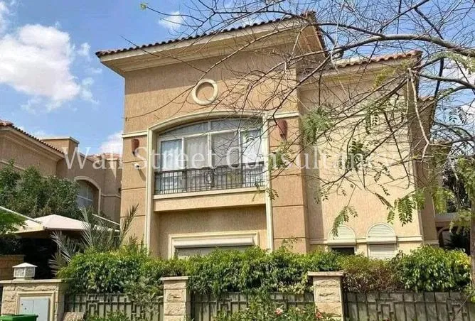 4-bedroom duplex 258 m² for sale in Stone Park