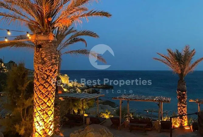 3-bedroom villa 400 m² for sale in Arena Blanca