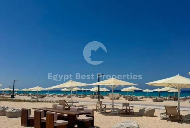 2-bedroom chalet 150 m² for sale in Silver Sands