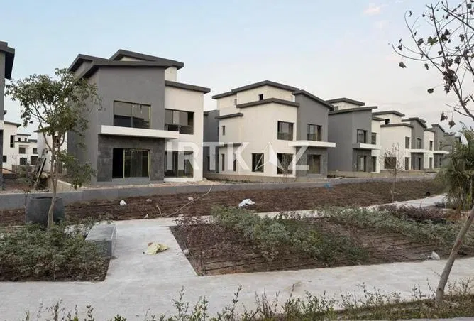 3-bedroom townhouse 190 m² for sale in The Crest