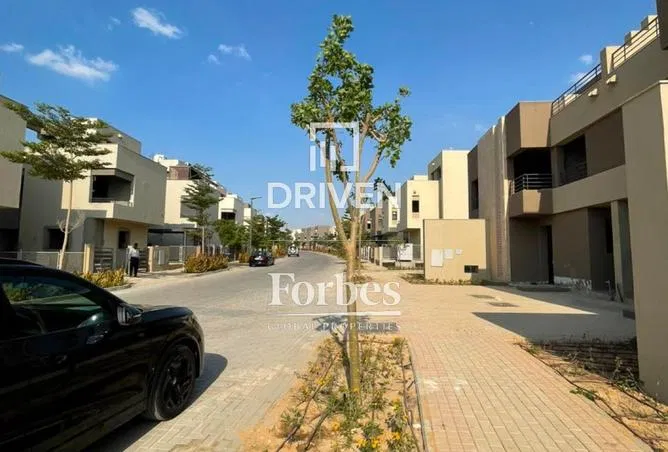 5-bedroom villa 700 m² for sale in The Crown
