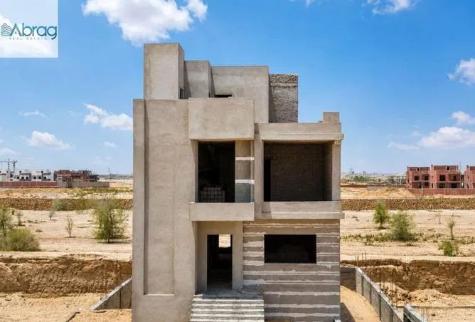 7-bedroom villa 590 m² for sale in Advida Newzayed Compound