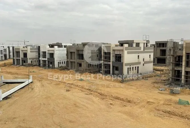 فيلا 4 غرف 390 م² للبيع في ستيت، Stei8ht