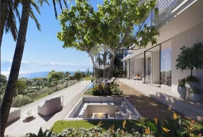 3-bedroom townhouse 220 m² for sale in Silver Sands