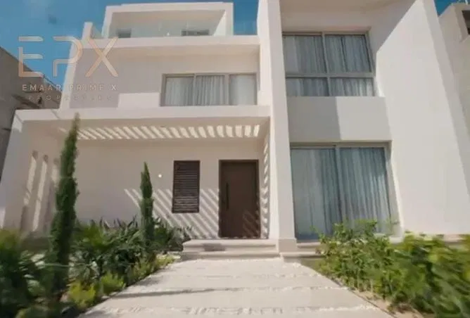 7-bedroom villa 220 m² for sale in Mar Bay