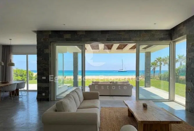 4-bedroom villa 340 m² for sale in Ramla