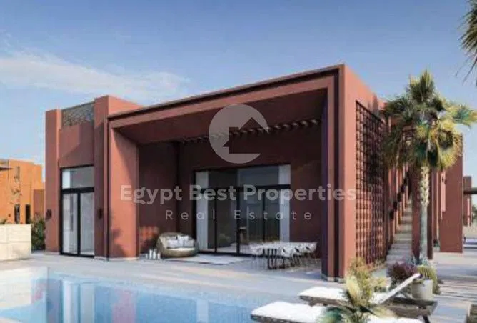 3-bedroom twin house 300 m² for sale in North Bay