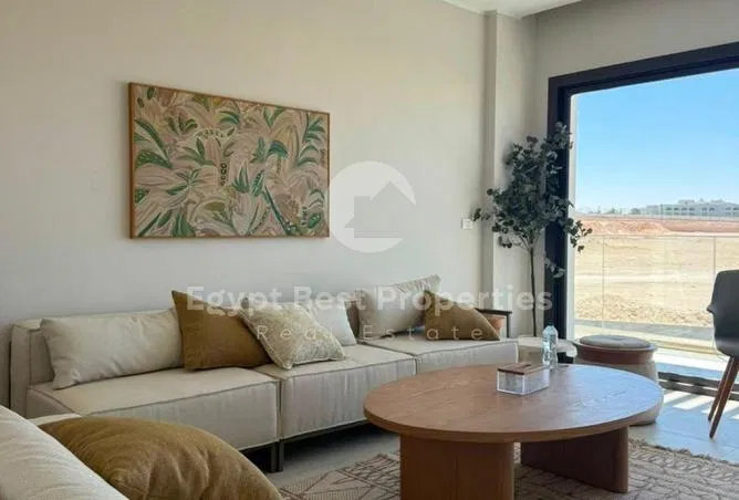 3-bedroom townhouse 202 m² for sale in Silver Sands