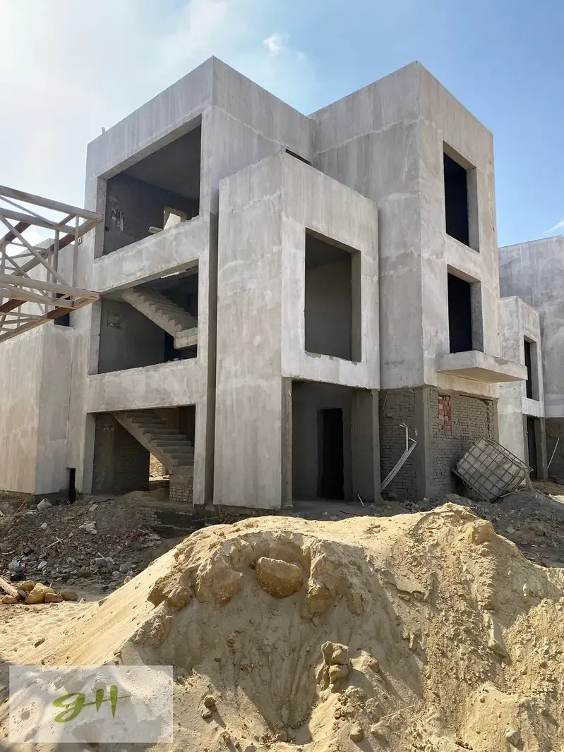 Standalone Villa (395 sqm) for Sale in STEI8HT (LMD) | New Cairo
