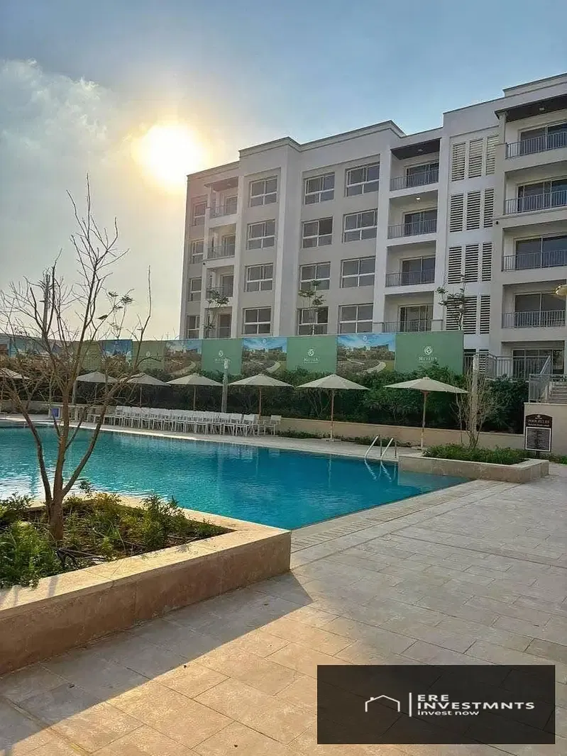 Ground floor apartment with garden, ultra super lux (resale), in a prime location and at the lowest price in Mivida Emaar Blue Views - pool view -
