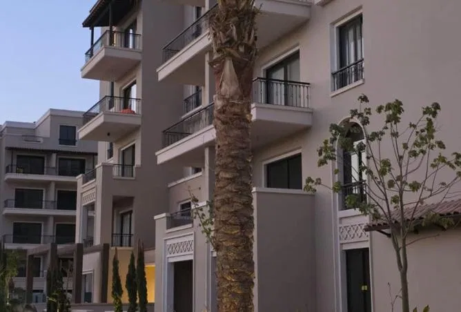 شقة 3 غرف 110 م² للبيع في فيلدج ويست، Village West