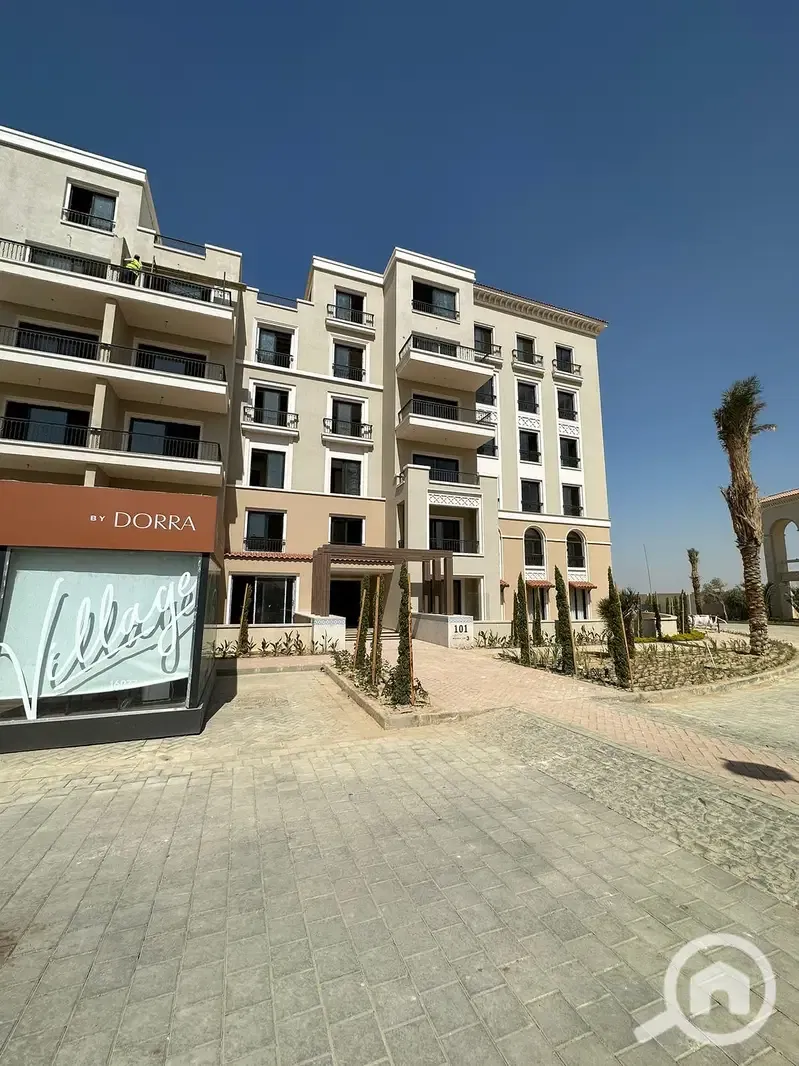 For sale: 1-bedroom apartment, fully finished and with air conditioning, in Village West Compound, installment plan available.