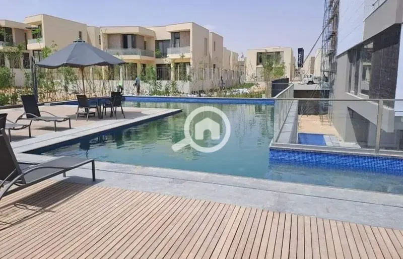 Fully finished townhouse for sale in Palm Hills (PX), 6th of October City, located next to New Giza