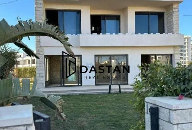 4-bedroom villa 292 m² for sale in Noor City