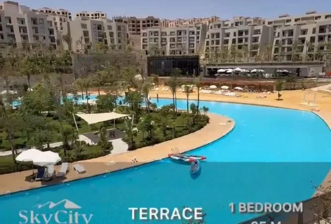 شقة غرفتين 90 م² للبيع في سكاي سيتي، سكاي سيتى