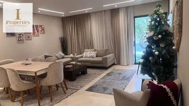 Apt 2 bedroom Fully Finished with installment Resale in Lake View Residences 1