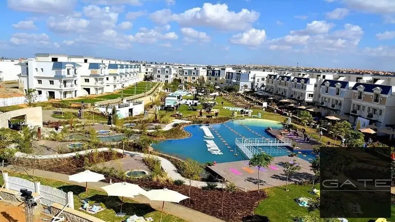 Resale Townhouse for Sale in Mountain View Chillout Park | Roof Unit | Premium Villas Community | Only EGP 7.85M Down Payment | Installments Available