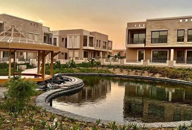 تاون هاوس 3 غرف 155 م² للبيع في Shalya Taj City