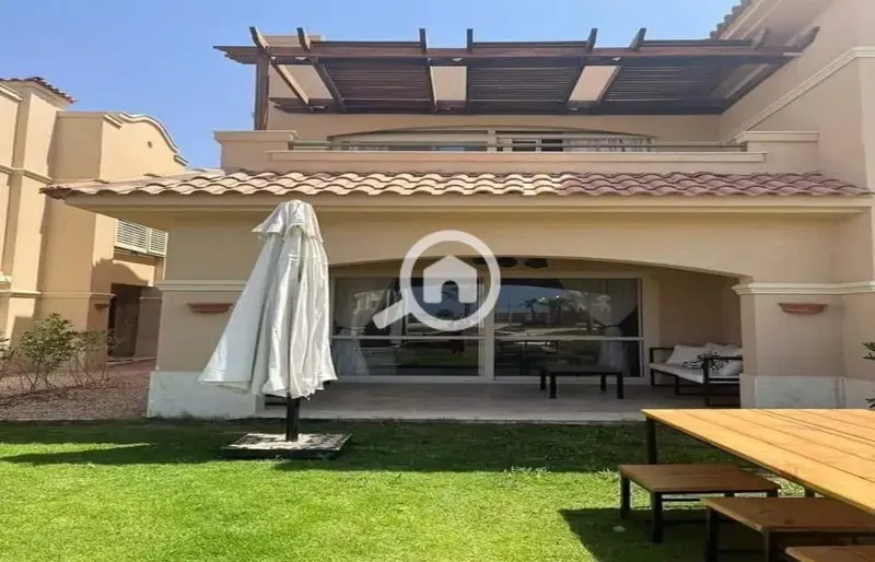 Fully finished Townhouse directly on the sea in Telal Sokhna