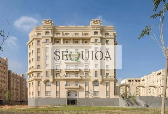 4-bedroom apartment 300 m² for sale in New Garden City