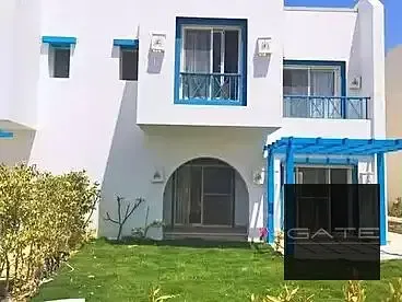 Corner townhouse for sale in Mountain View Ras El Hekma (Crete phase); north-facing with a direct view of the lagoon.