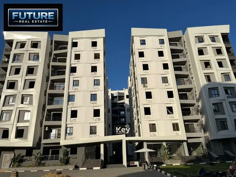 A 100 m apartment in the compound The Key in the second neighborhood, Al-Hadba Al-Wasat, Mokattam