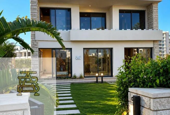 4-bedroom villa 292 m² for sale in Noor City