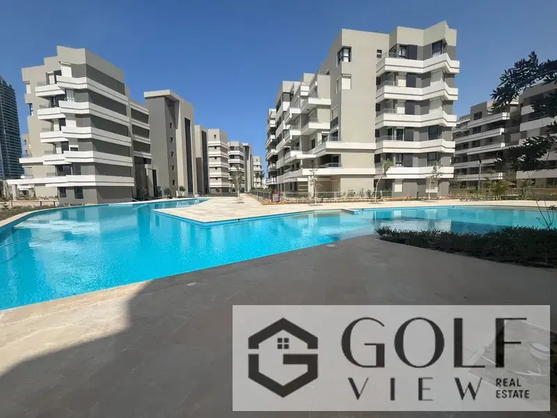 For sale: 143 m² chalet in Palm Hills El Alamein, prime location in the heart of the project, with an open view overlooking the landscape and the seaw