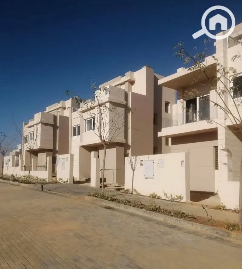 Deliverd Townhouse in Hydepark October Tawny eastern expansions Palm Hills Area near Guzira club