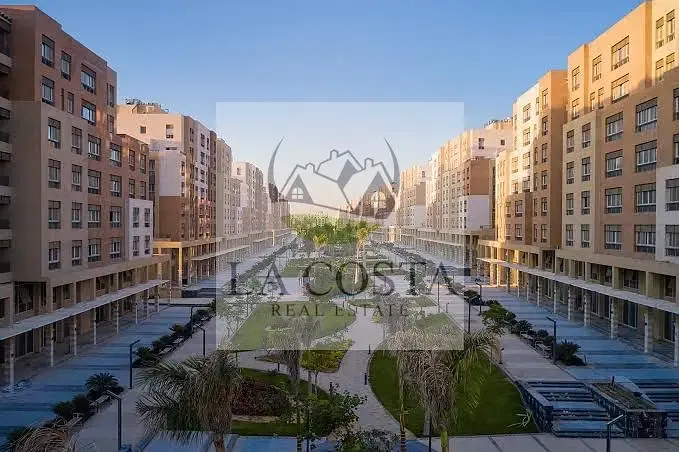 Modern resale townhouse for sale in Al Maqsad, New Administrative Capital, featuring a prime location within the compound and a contemporary design ta