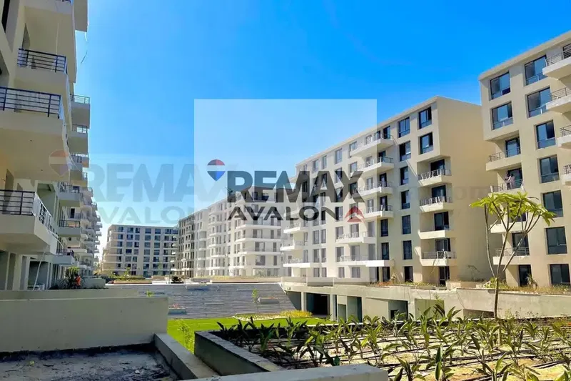 2Bedroom Apartment with Direct Green Spine View & Full Open View over the Compound – North-West Facing