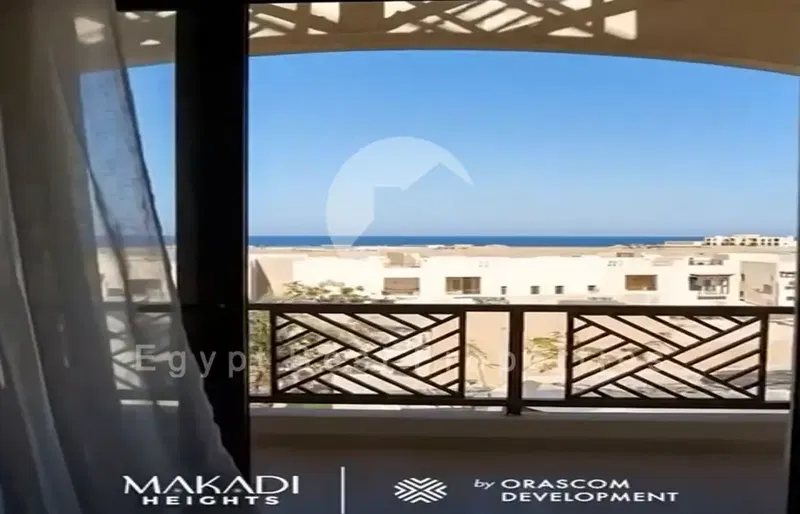 Penthouse at Makadi Sea View | Ready to move | For Sale Three Bedrooms with Roof at Makadi heights ( Roof kitchenette included ) | Resale