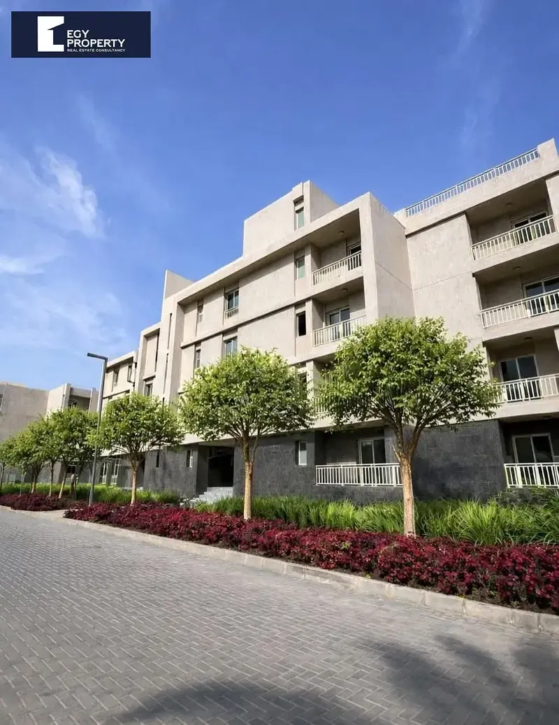Apartment for sale in waterway compound with early delivery and remaining installments