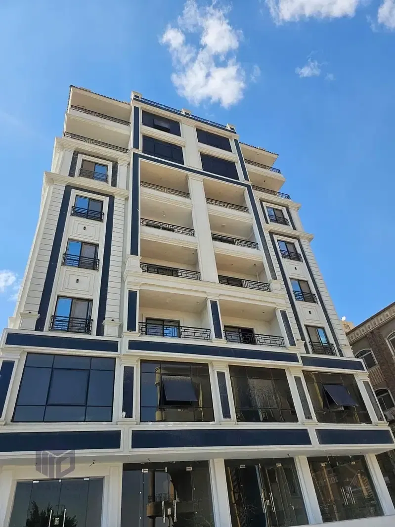Residential 120 m immediate receipt on the Mottam Corniche behind Yahya Al-Fakhrani Palace