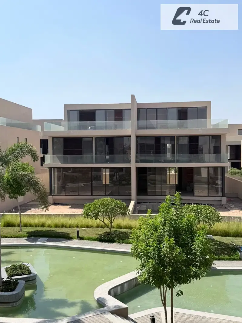 Lowest price villa resale, immediate delivery, Lake View Boutique Compound, Fifth Settlement, double view landscape, with a distinctive layout, ready