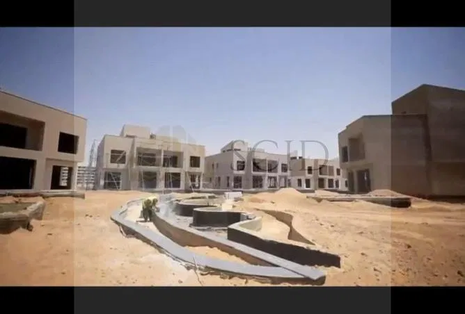تاون هاوس 3 غرف 200 م² للبيع في Rosail City