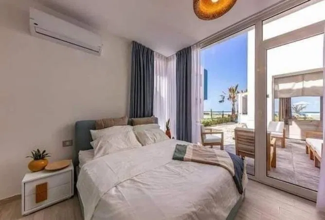 1-bedroom chalet 80 m² for sale in Seashore