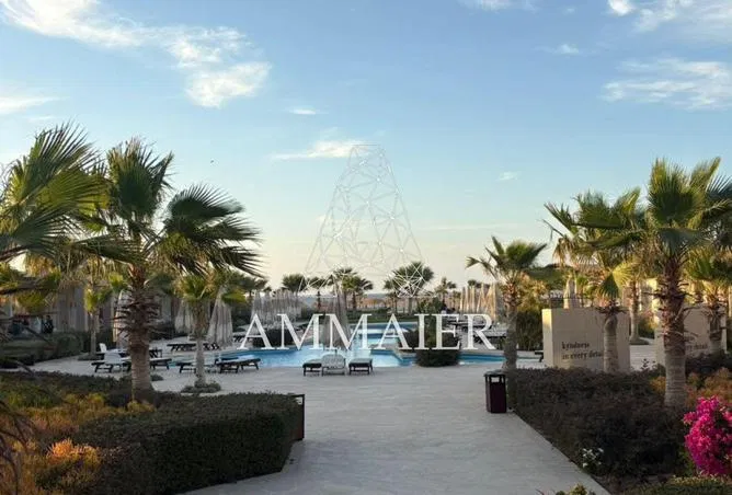 1-bedroom chalet 77 m² for sale in Hacienda White