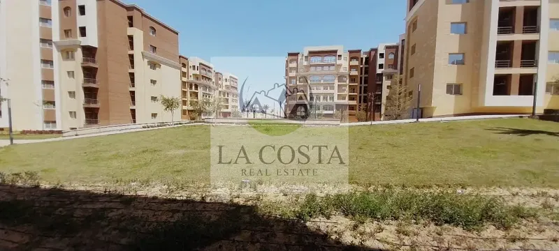 Modern Townhouse for Sale | 4 Bedrooms + Roof | Installments up to 4 Years Code 2572 | A great opportunity to own a modern townhouse in Al Maqsad Comp