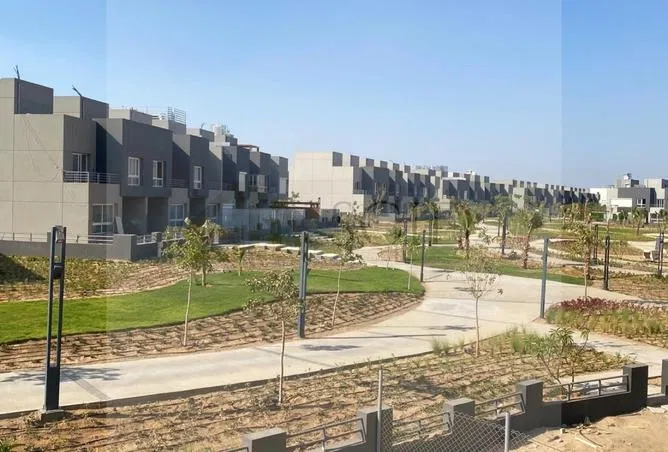 4-bedroom townhouse 200 m² for sale in Grand Heights