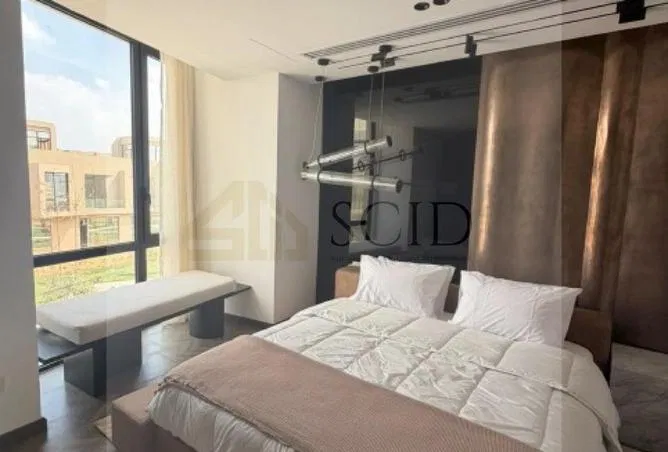 شقة 3 غرف 126 م² للبيع في Swan Lake Residence