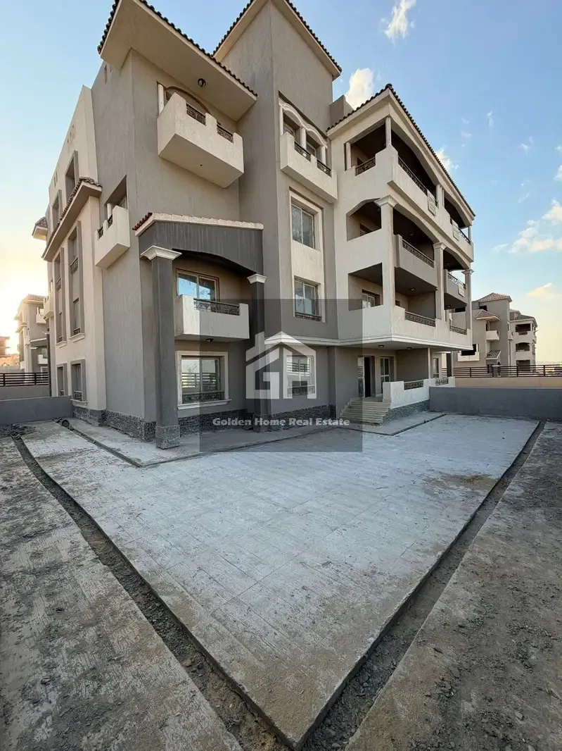 Apartment for sale in Phase 2 of Al-Hadaba, with a garden, 181 square meters, no additional charge, in Al-Khamayel Compound, Sheikh Zayed.