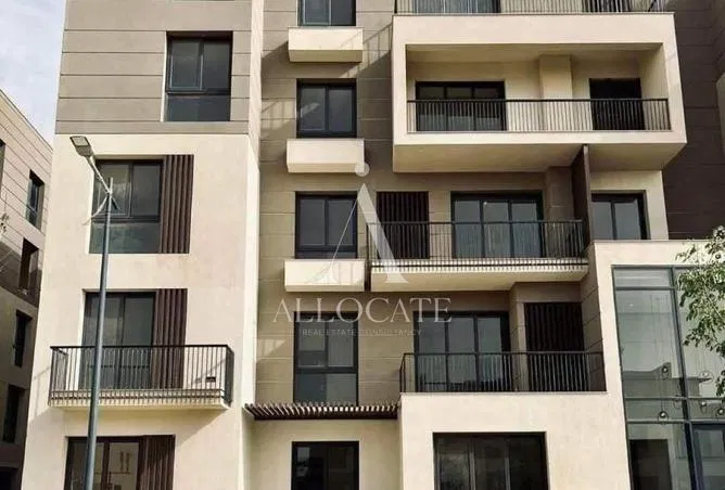 3-bedroom duplex 247 m² for sale in SODIC East