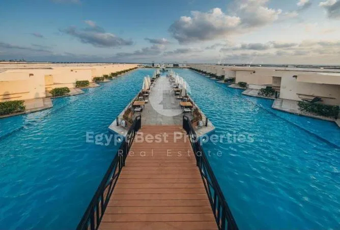 شاليه 3 غرف 210 م² للبيع في جون، June