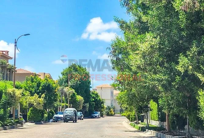 5-bedroom villa 203 m² for sale in Alex West