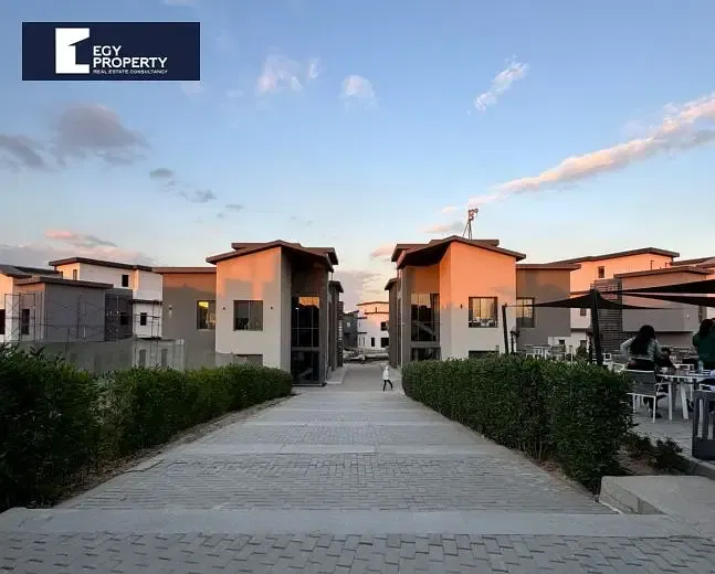 Town house villa for sale in creek town with the lowest price and remaining installments