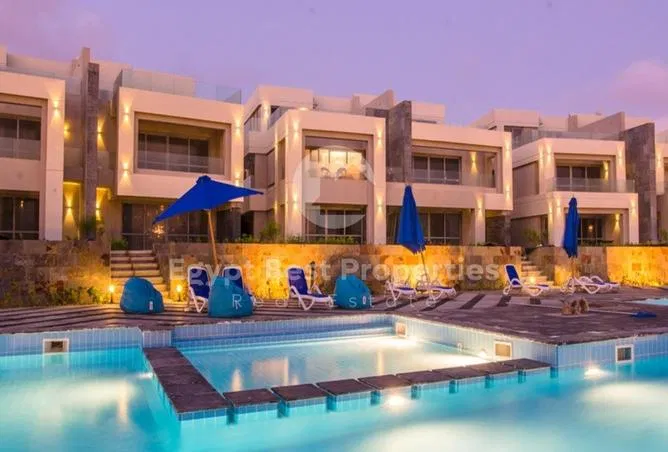 3-bedroom twin house 150 m² for sale in La Vista Ras El Hikma
