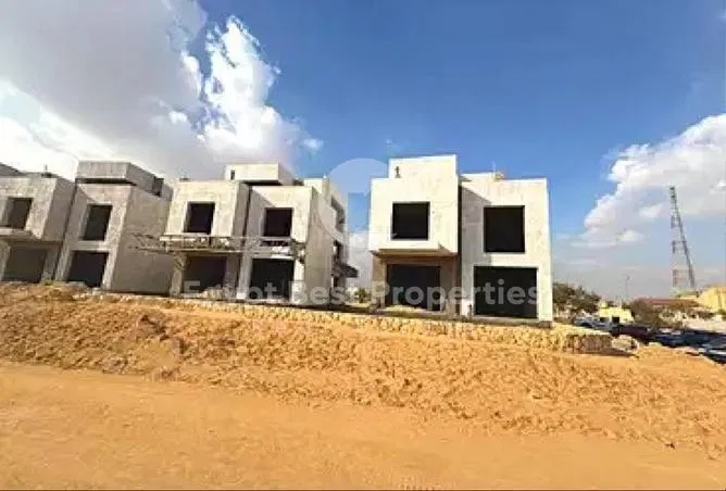 3-bedroom townhouse 315 m² for sale in Stei8ht