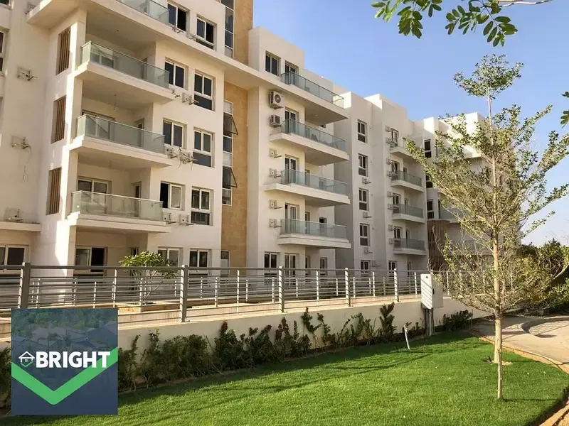 With a stunning view over the lake Unbeatable price for a Penthouse 230m 4 Bedrooms With flexible installments Mountain View iCity October